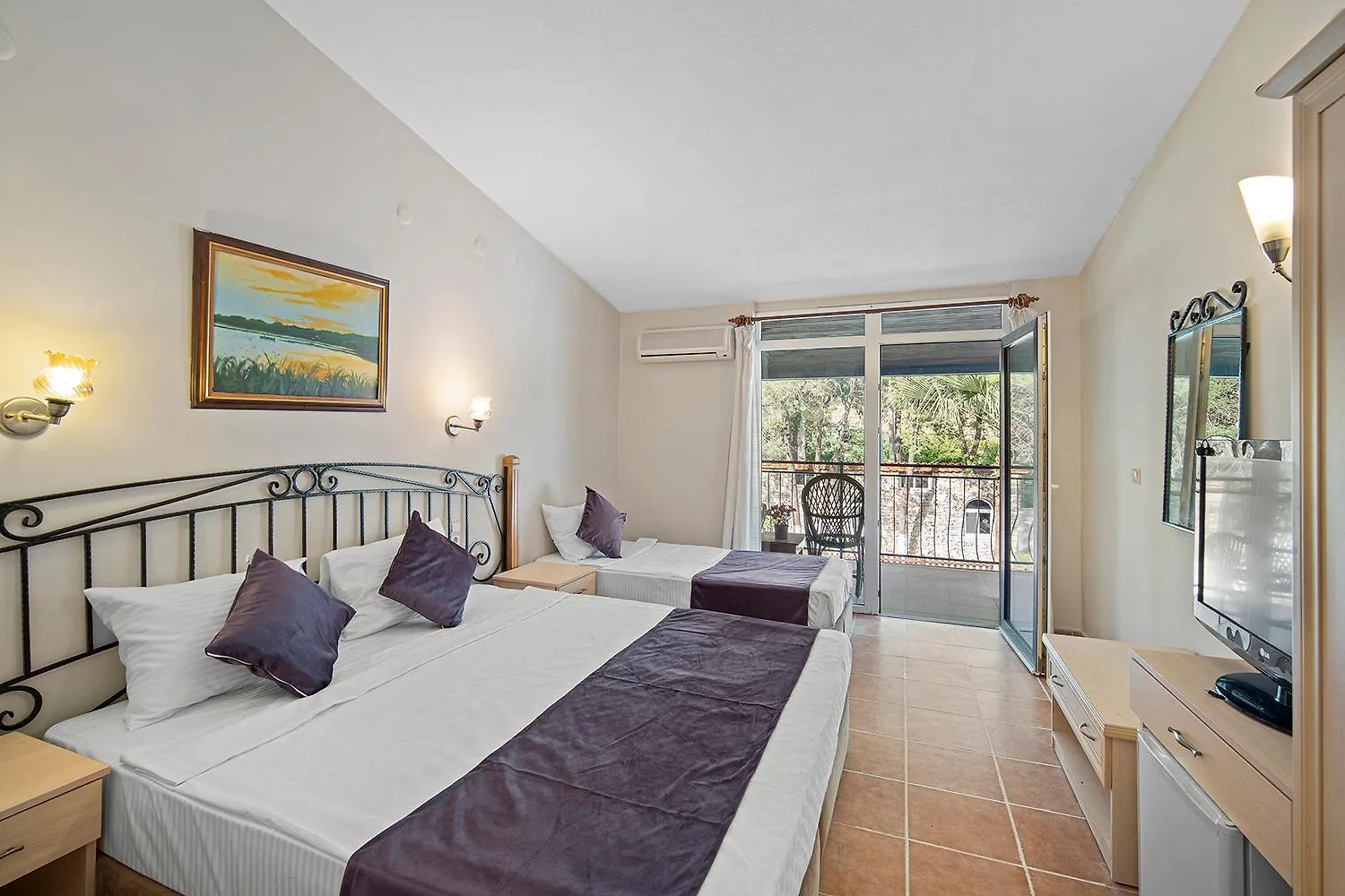 Alados Otel Turgutkoy 2*,