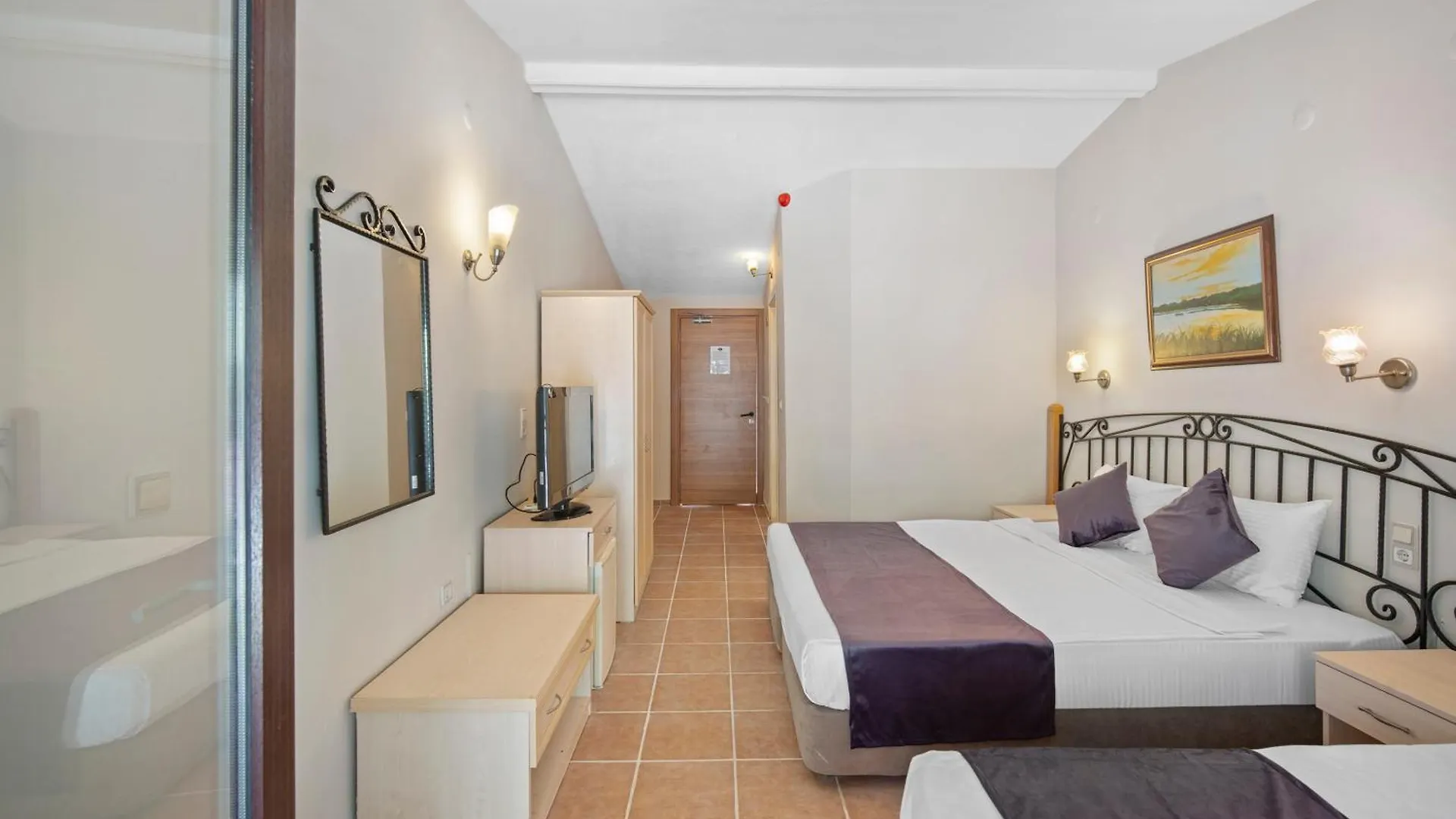 Alados Otel Turgutkoy 2*,