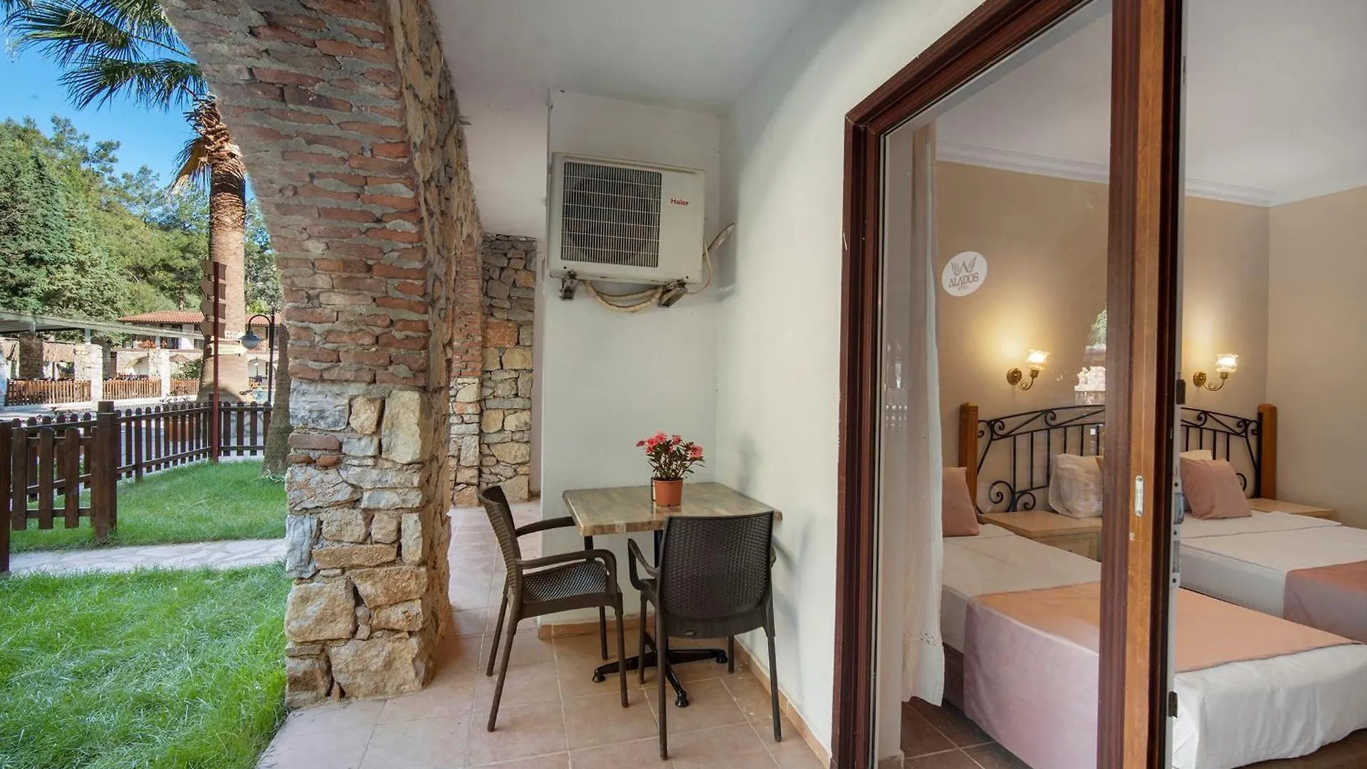 Alados Otel Turgutkoy Oda ve Kahvaltı