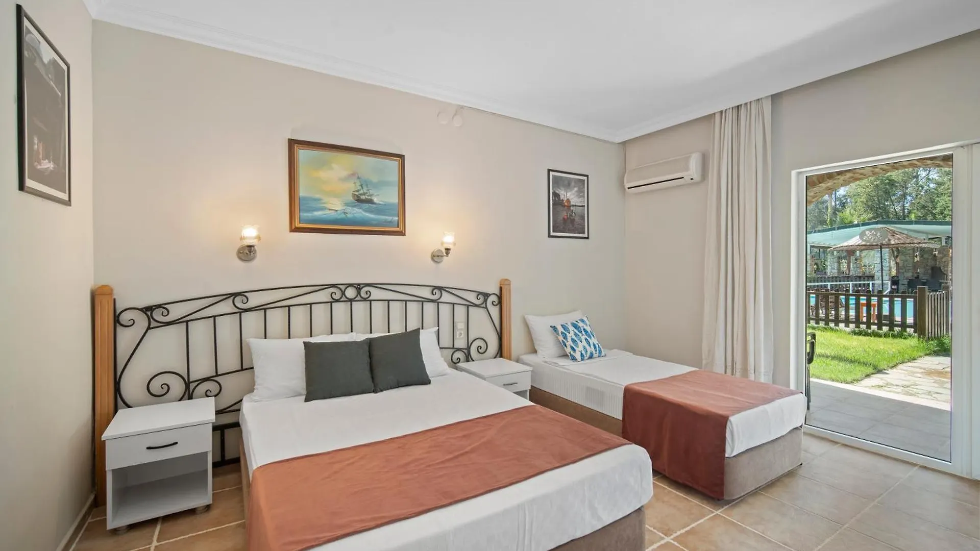 ** Oda ve Kahvaltı Alados Otel Turgutkoy Türkiye
